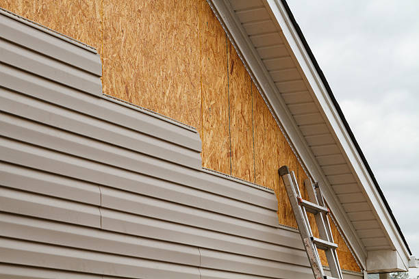 24/7 Emergency Storm Damage Siding Repair experts in Long Creek, SC